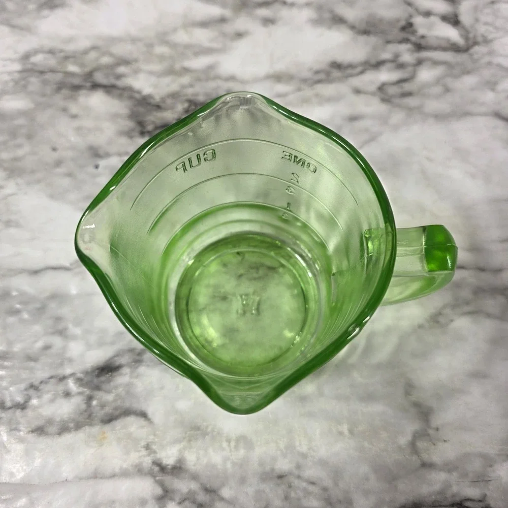 Vintage Hazel Atlas 3-Spout Uranium Glass 1-Cup Embossed Measuring Cup READ